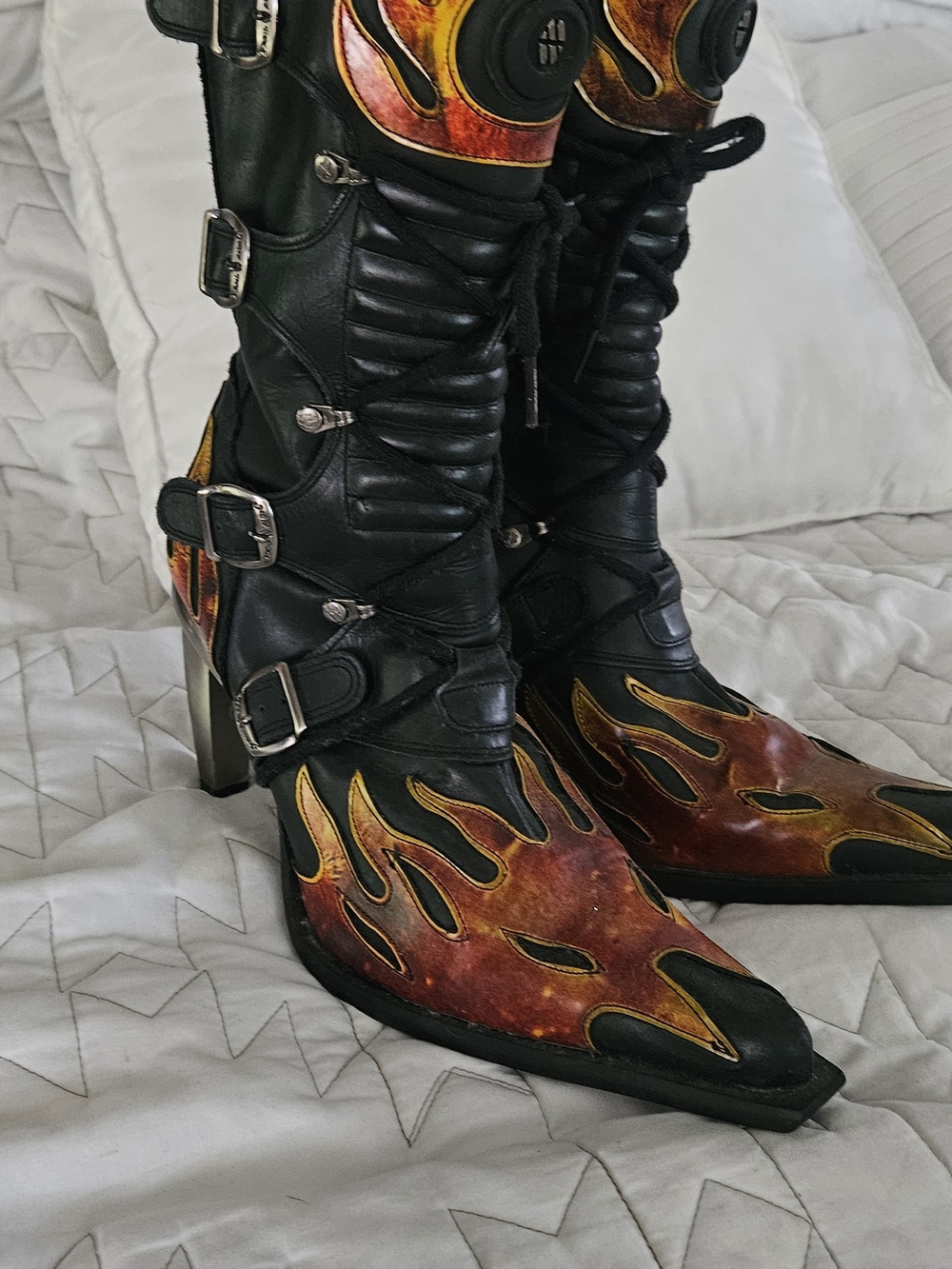 RARE!!! NEWROCK BOOTS